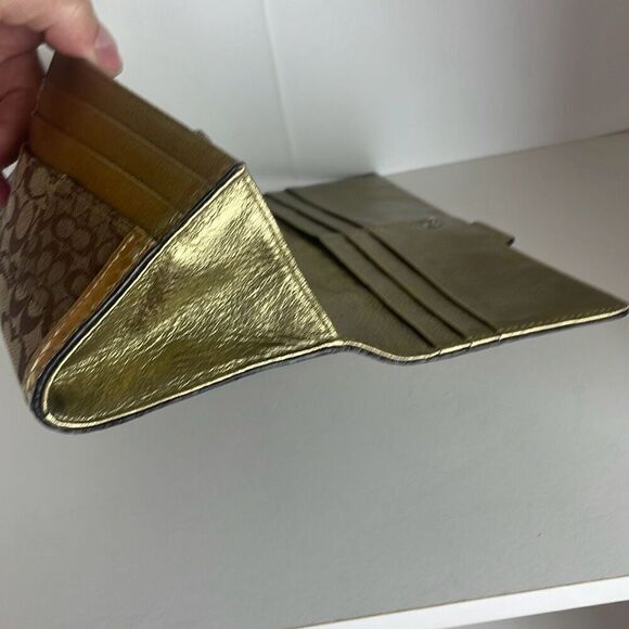 Coach Signature Patchwork Wallet Khaki Gold - Picture 12 of 13